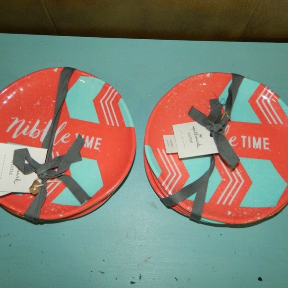 Hallmark Home Nibble Time Snack Plates 2 Set of 4 New - Picture 1 of 5